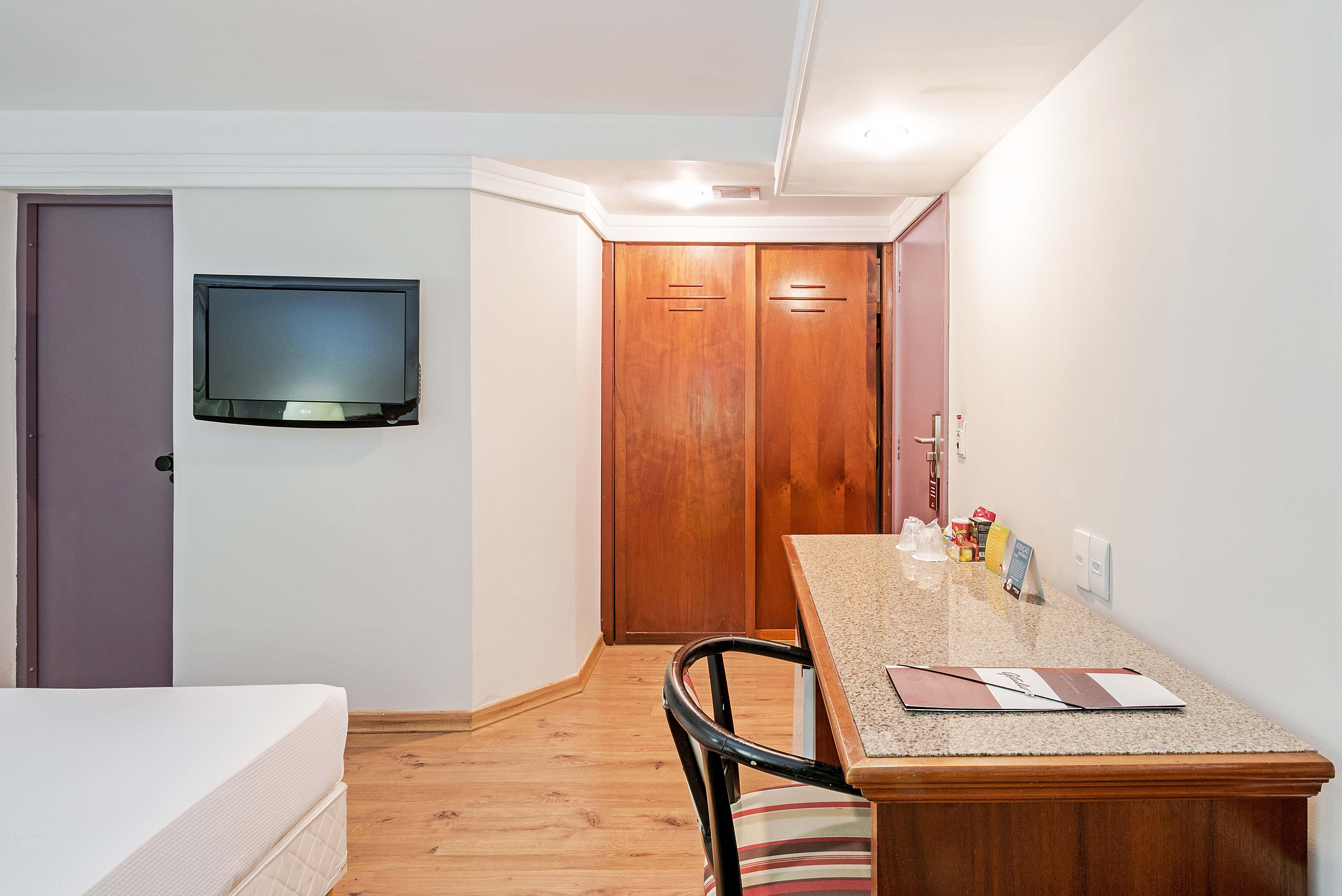Rede Andrade Braz Hotel Curitiba Exterior photo